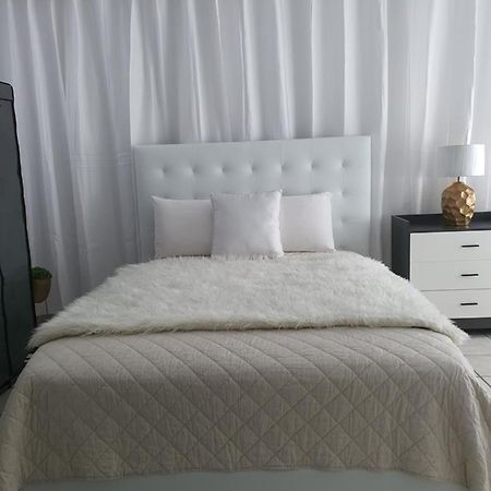 Ocean White Aparment Beach San Juan Exterior photo